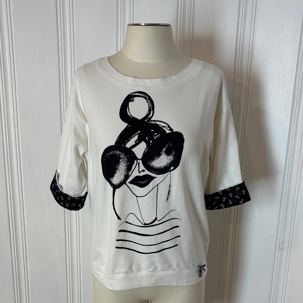 MARC CAIN Black & White Graphic Tee – Size S-M